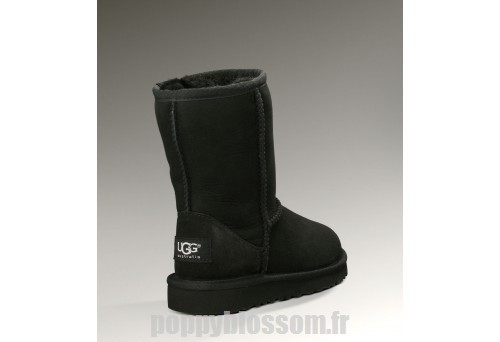 Le plus à la mode Ugg-037 Classic Short Noir Bottes